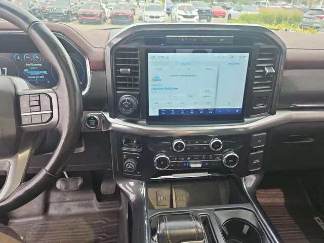 Used 2022 White Ford LARIAT image 18