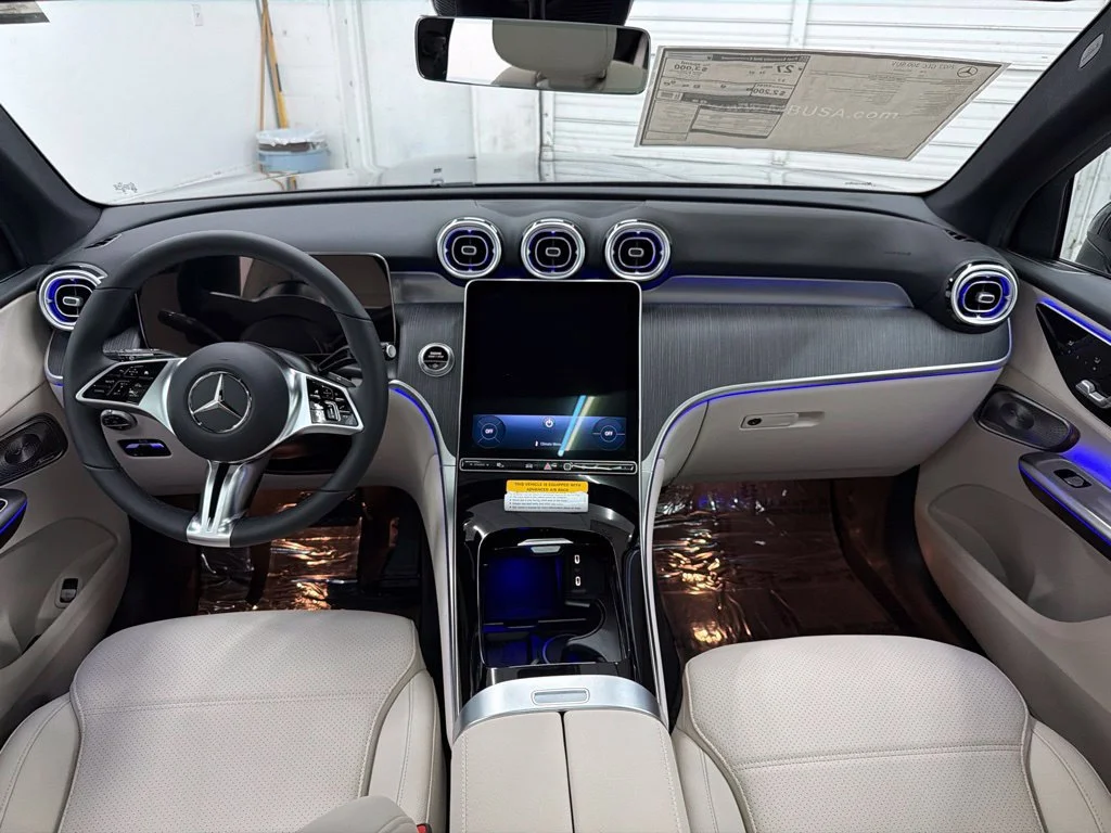 New 2027 Gray Mercedes-Benz GLC 300 image 27