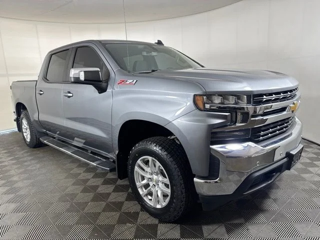 Used 2020 Gray Chevrolet LT image 1