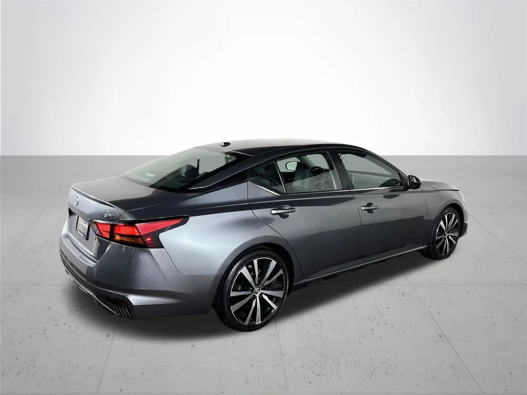 Used 2020 Gray Nissan 2.5 SR image 6