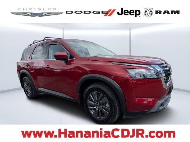 2024 Nissan Pathfinder SV
