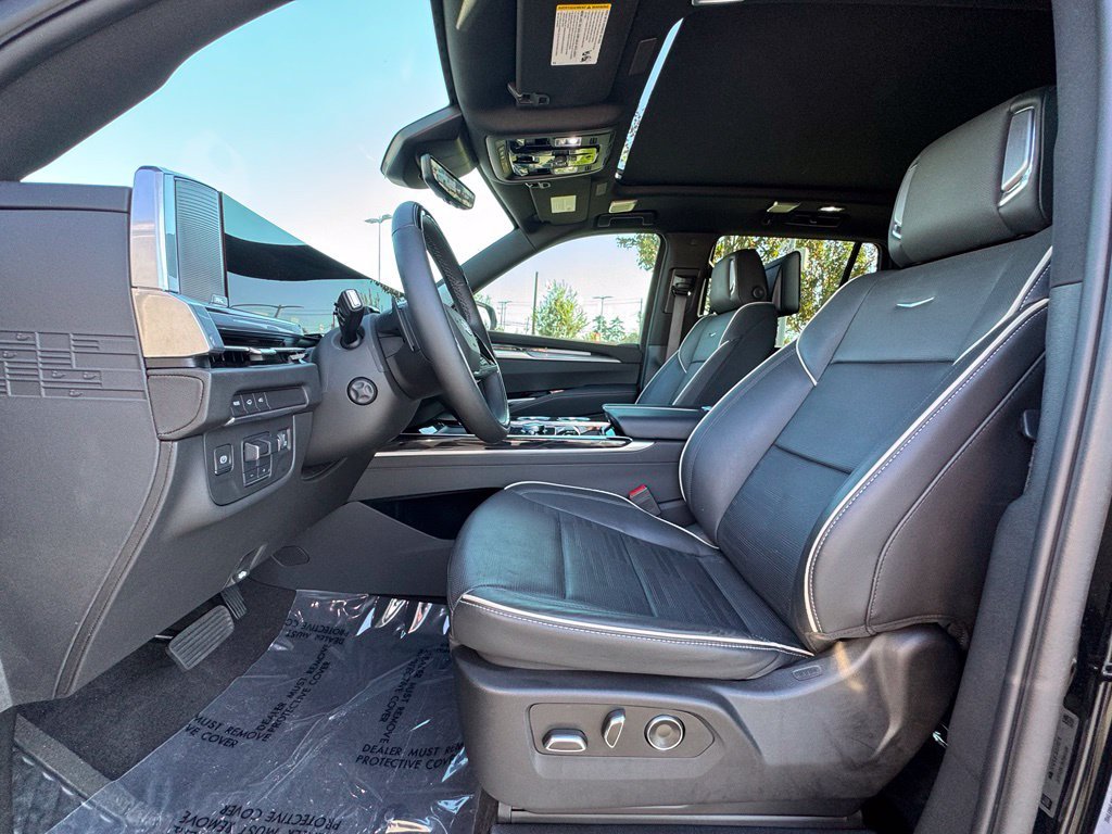 Used 2025 Black Cadillac Sport image 24