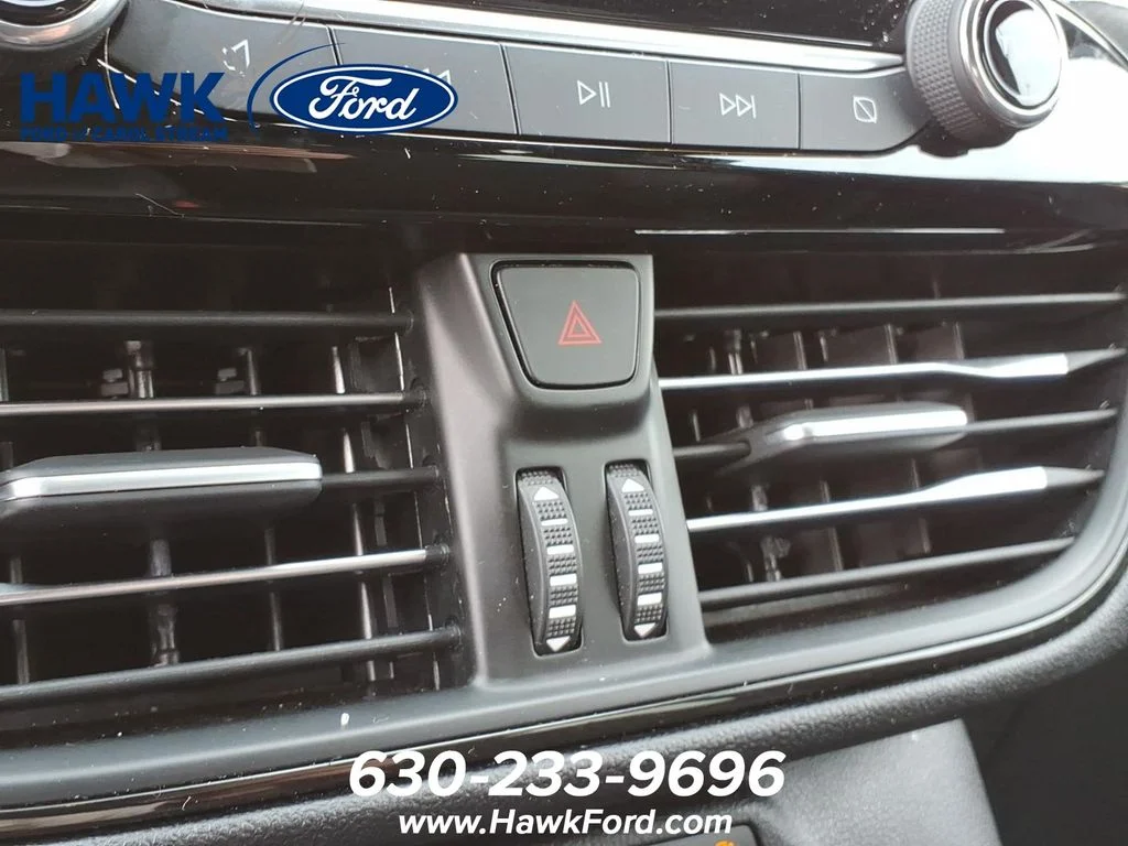 Used 2025 Silver Metallic Ford ST-Line Select image 12