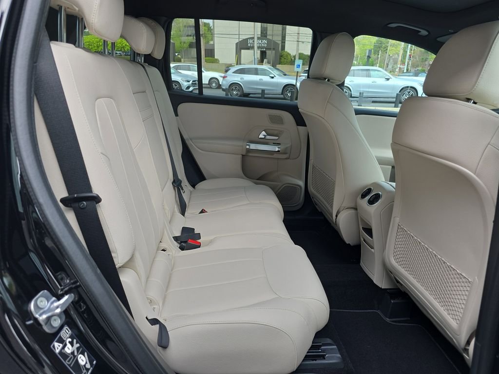 New 2026 Black Mercedes-Benz GLB 250 image 15