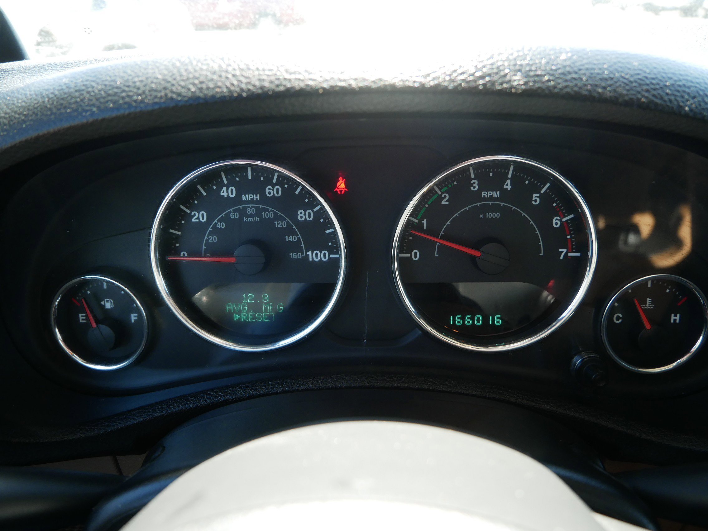 Used 2011 Natural Green Pearl Jeep Sahara image 23