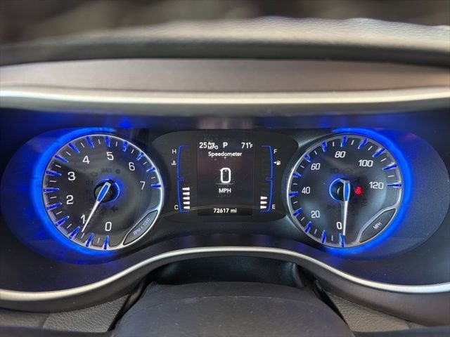 Used 2023 White Chrysler LX image 20