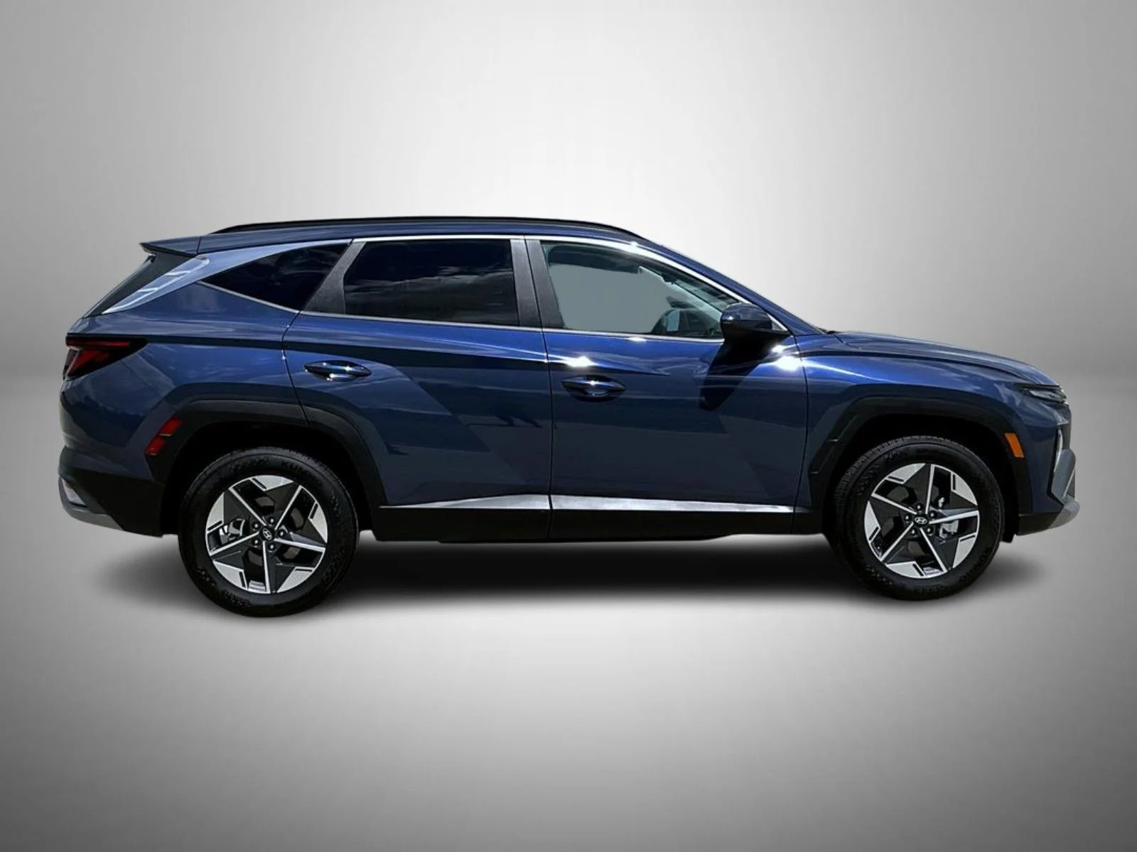 Certified Used 2026 Blue Hyundai SEL image 4
