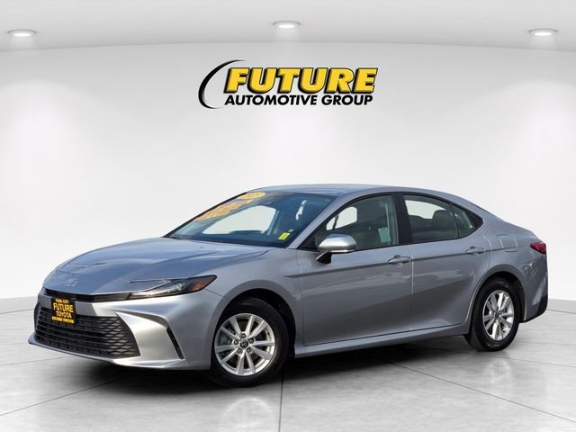 Used 2025 Silver Toyota LE image 8