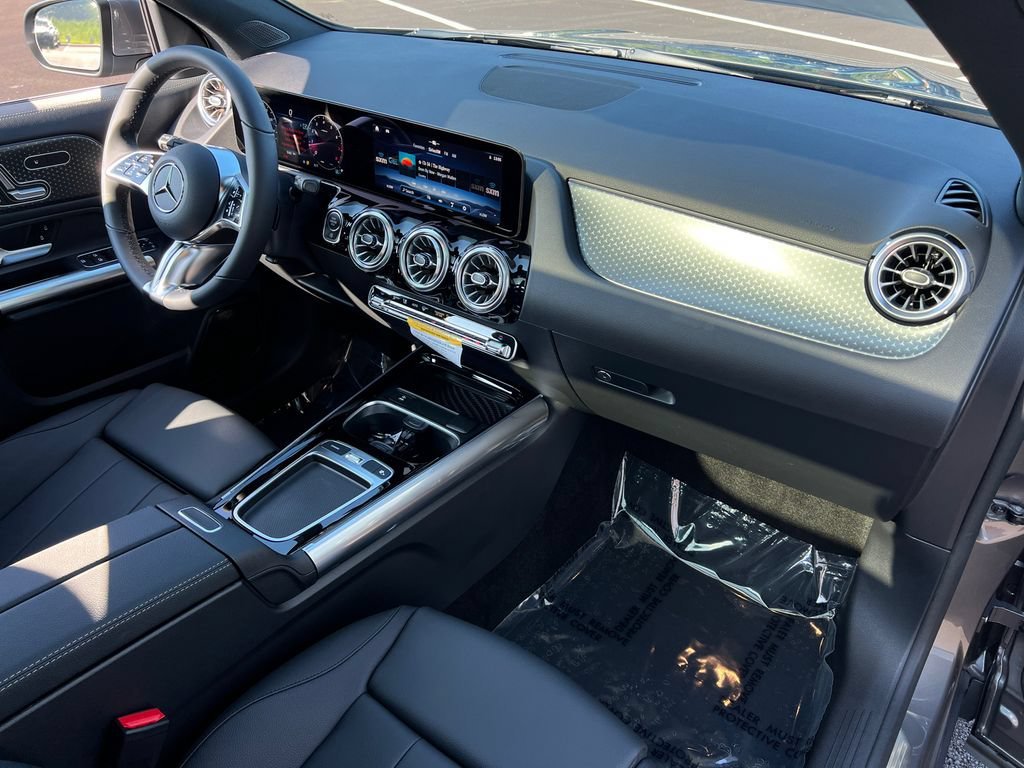 New 2026 Mountain Grey Metallic Mercedes-Benz GLA 250 image 68