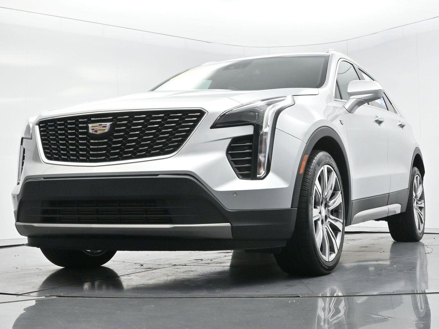 Used 2020 Radiant Silver Metallic Cadillac FWD Premium Luxury image 48