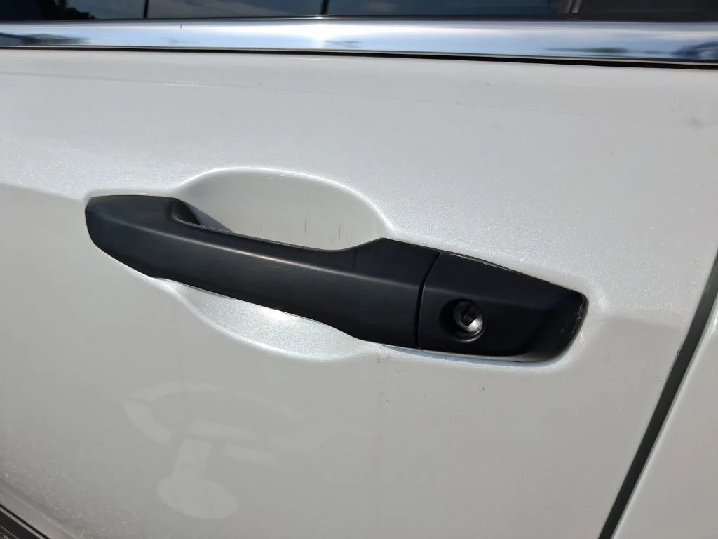 Used 2019 White Honda LX image 16