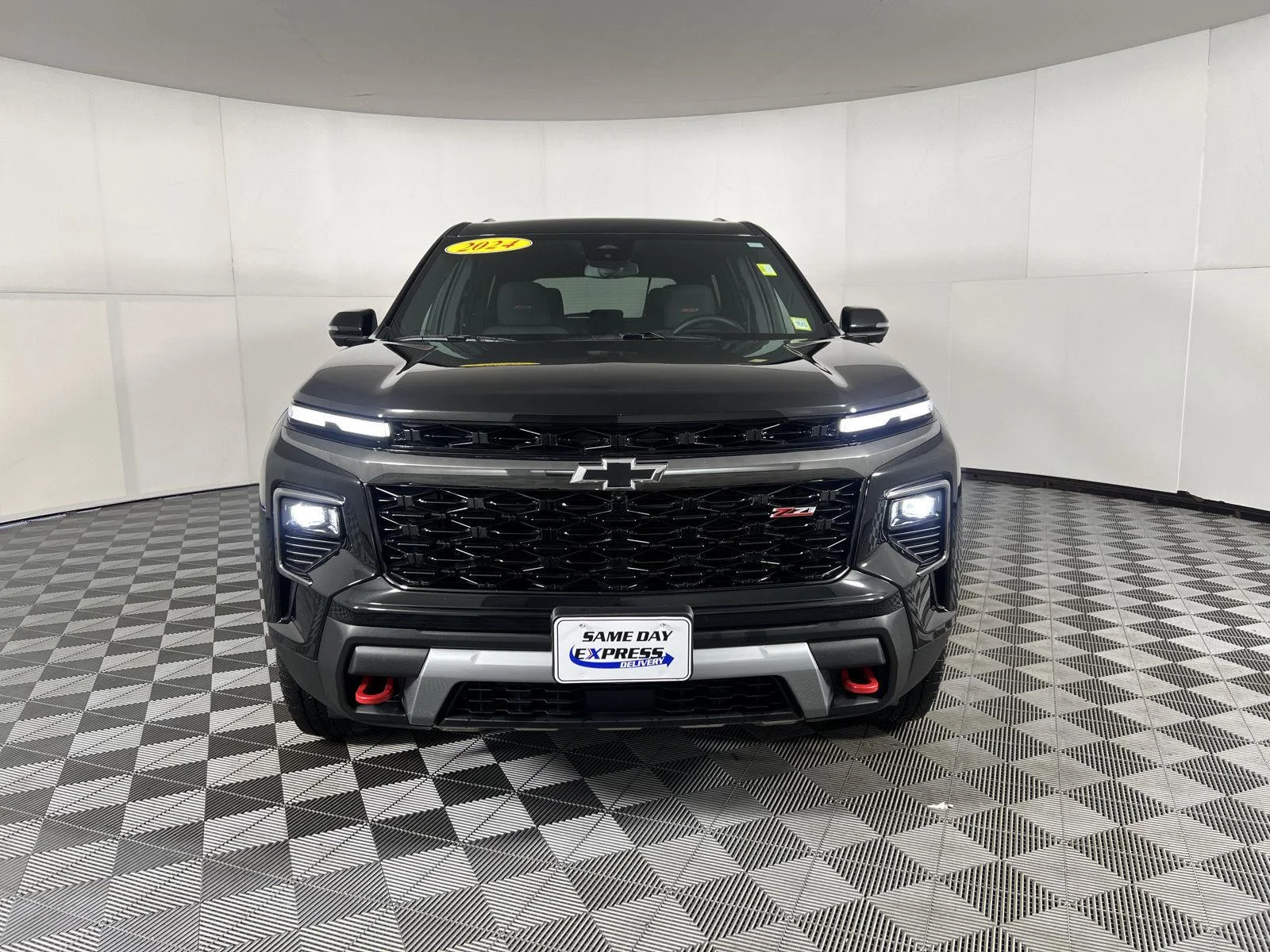 Used 2024 Mosaic Black Metallic Chevrolet Z71 image 23