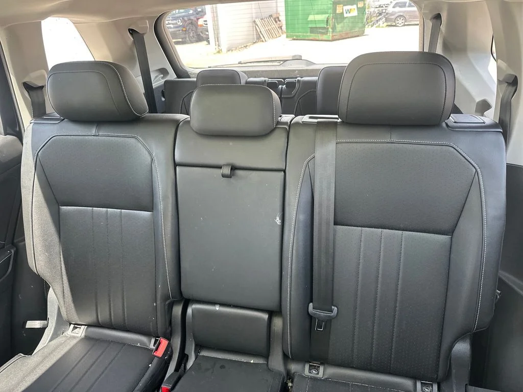 Used 2023 Black Volkswagen 2.0T SE image 19