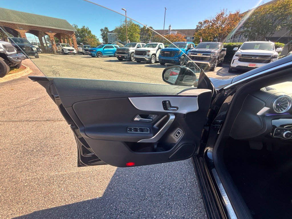 Used 2025 Black Mercedes-Benz CLA 250 image 22