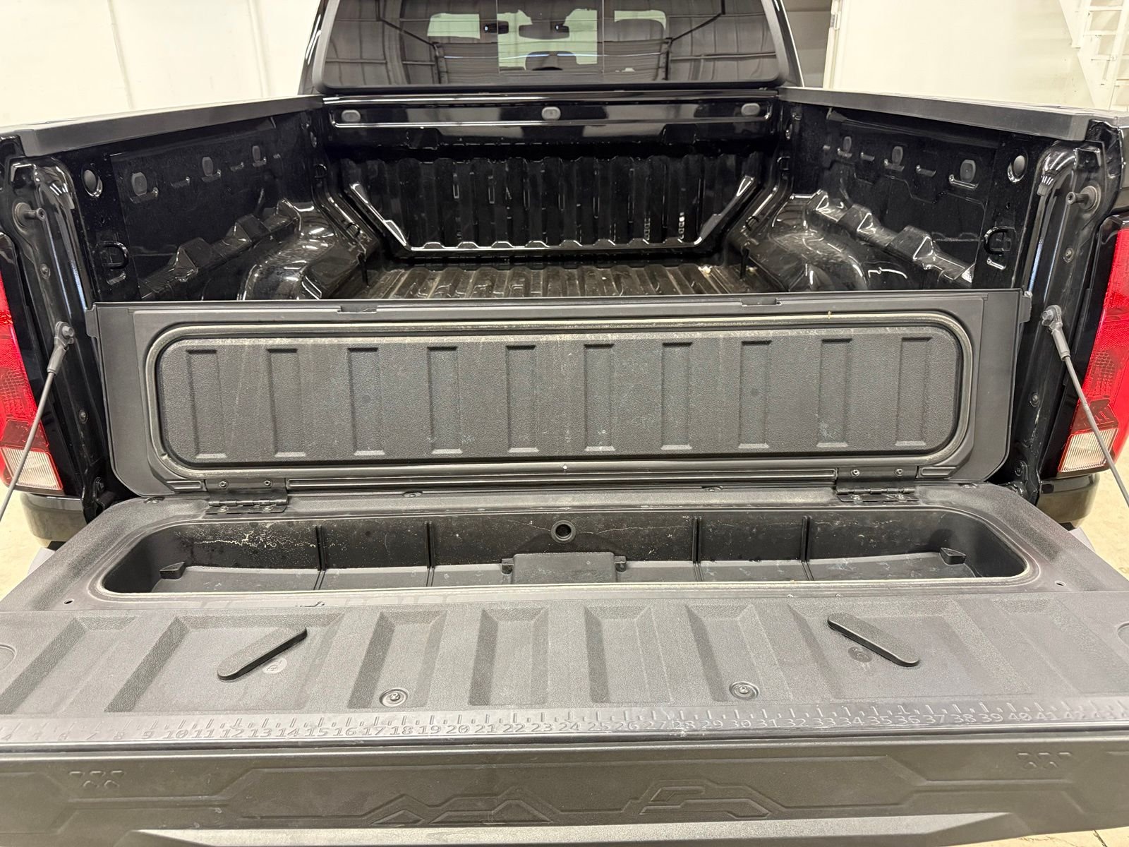 Used 2025 Black Chevrolet Trail Boss image 11