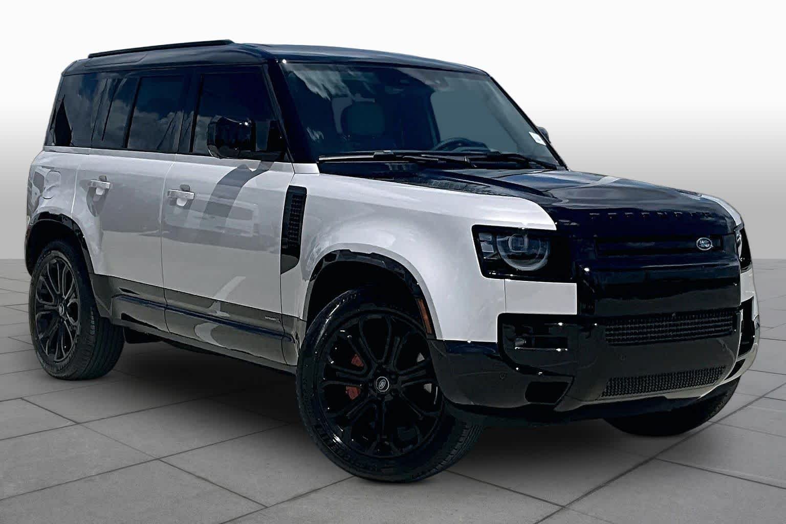 Used 2026 Borasco Grey Metallic Land Rover X image 2