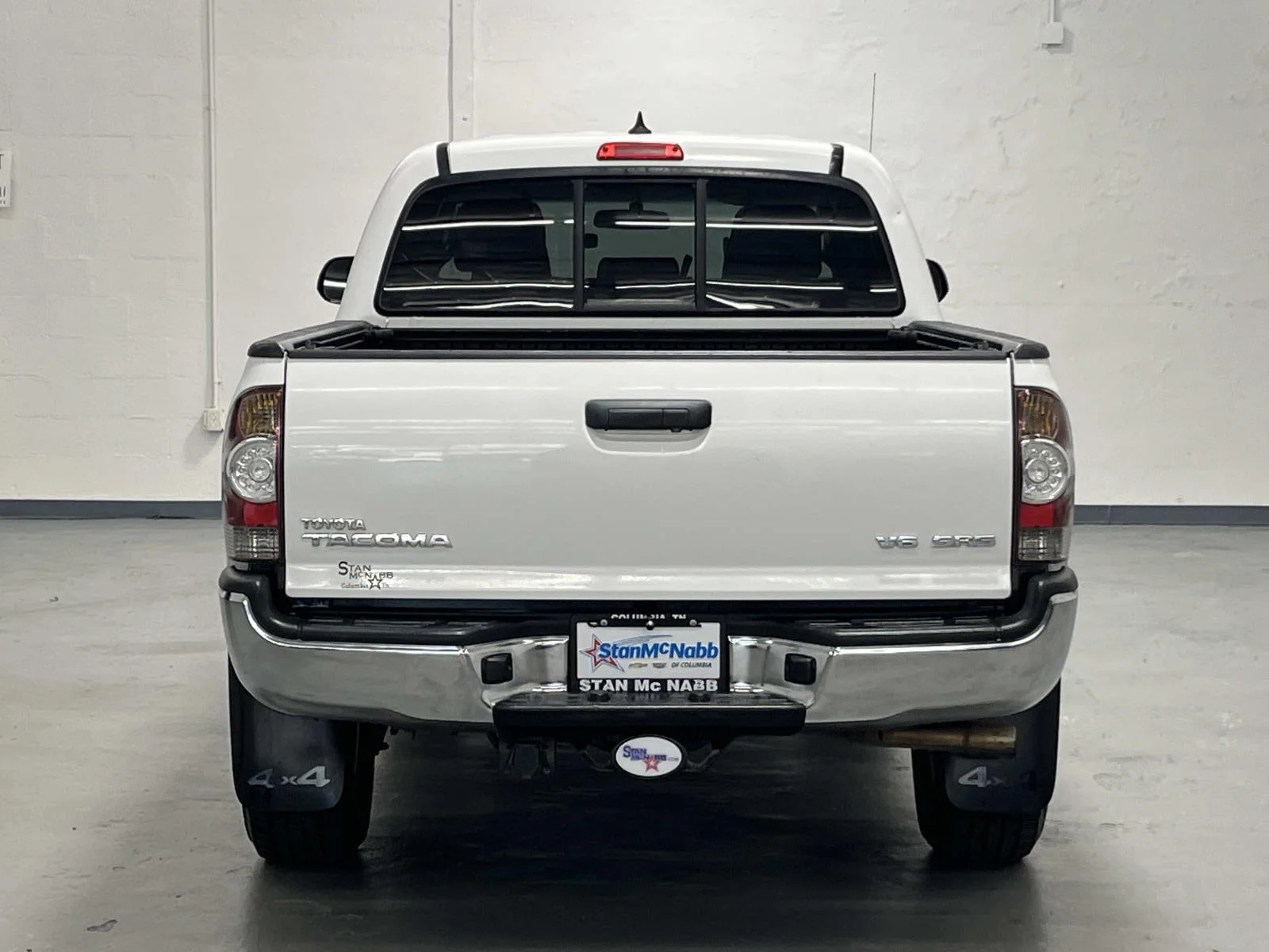 Used 2014 Super White Toyota Double Cab SR5 4.0L V6 4x4 image 7