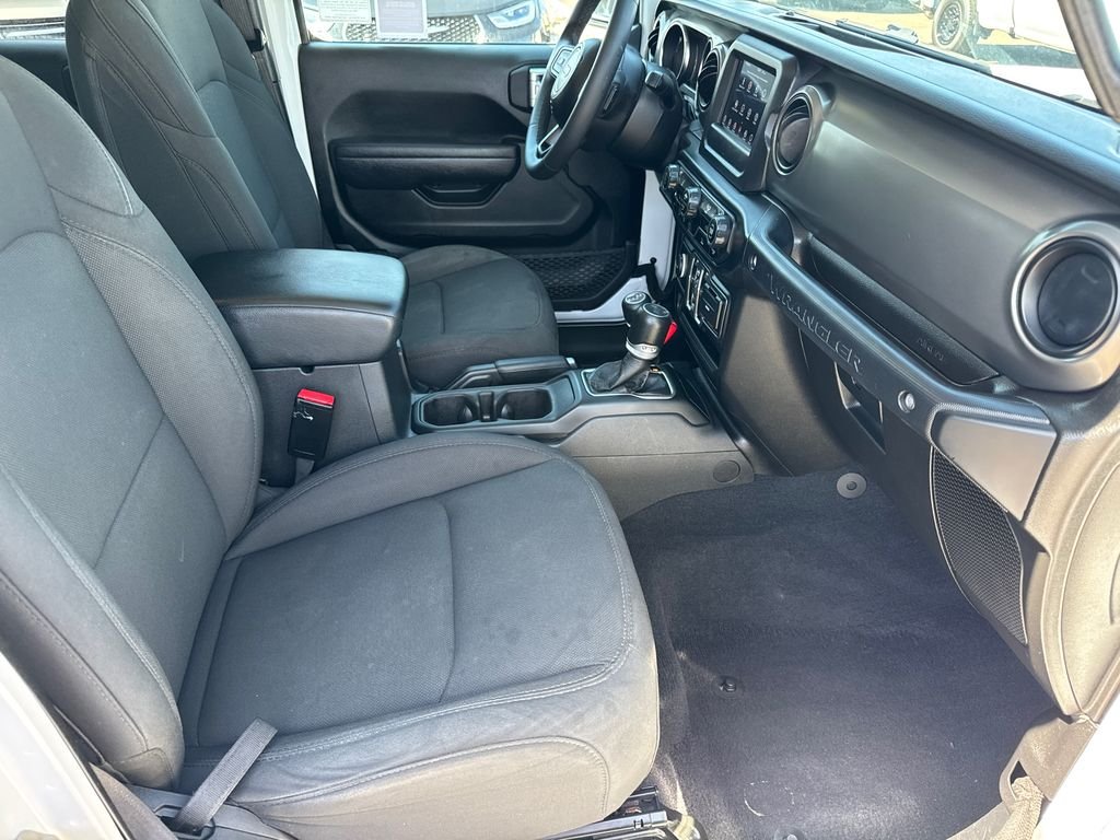 Used 2023 White Jeep Sport S image 15