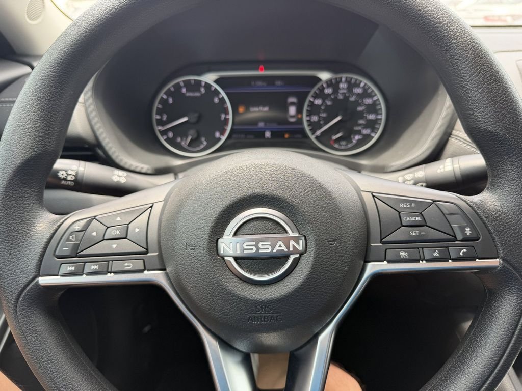 Used 2025 Red Nissan SV image 18