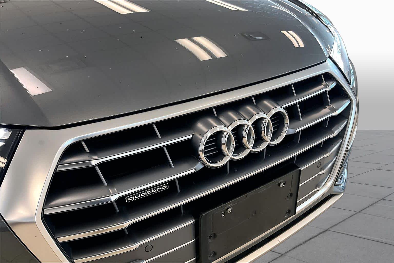 Used 2020 Monsoon Gray Metallic Audi Premium image 29