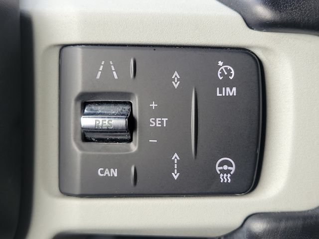 Used 2022 Santorini Black Metallic Land Rover XS Edition image 23