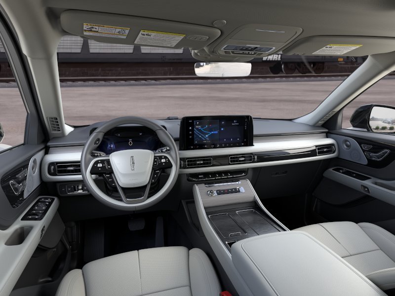 New 2026 Pristine White Metallic Tri-Coat Lincoln Reserve® image 9