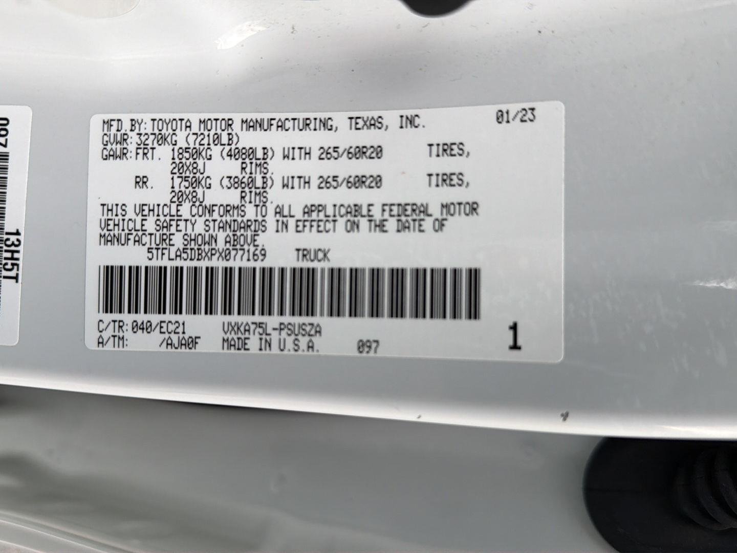 Used 2023 Ice Cap Toyota SR5 image 42