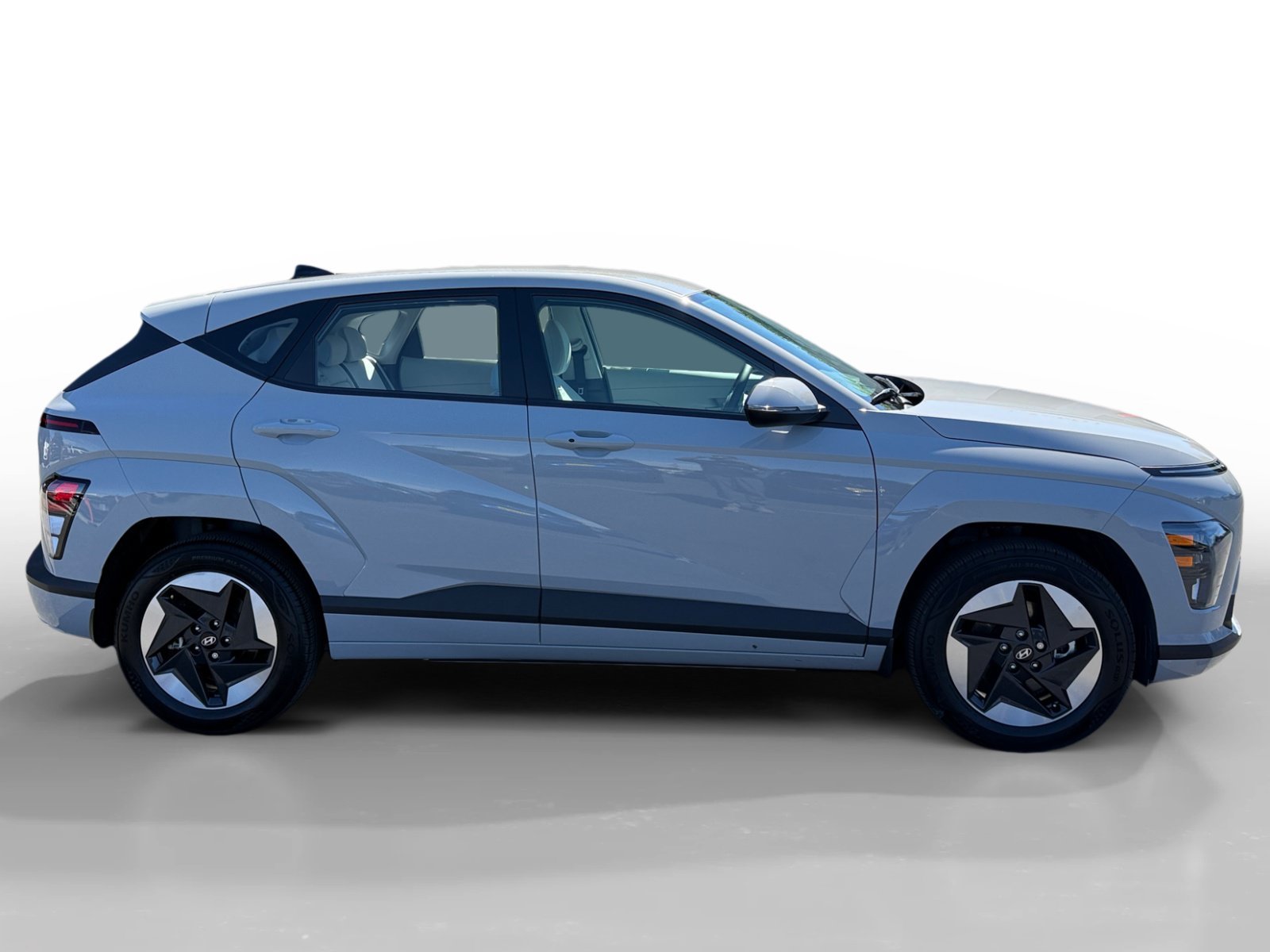 Certified Used 2025 Cyber Gray Metallic Hyundai SE image 6