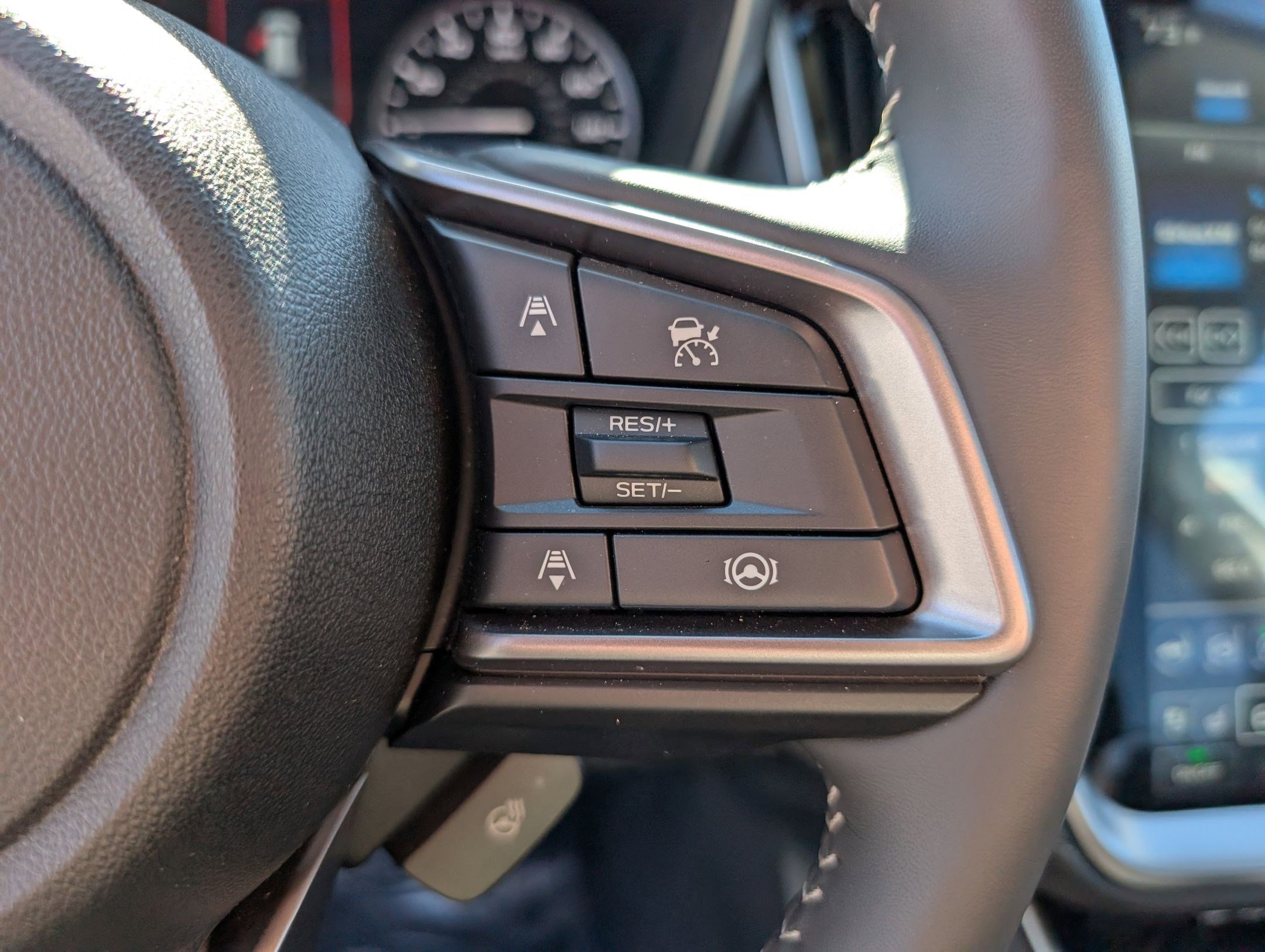 Used 2025 Ice Silver Metallic Subaru Touring XT image 19