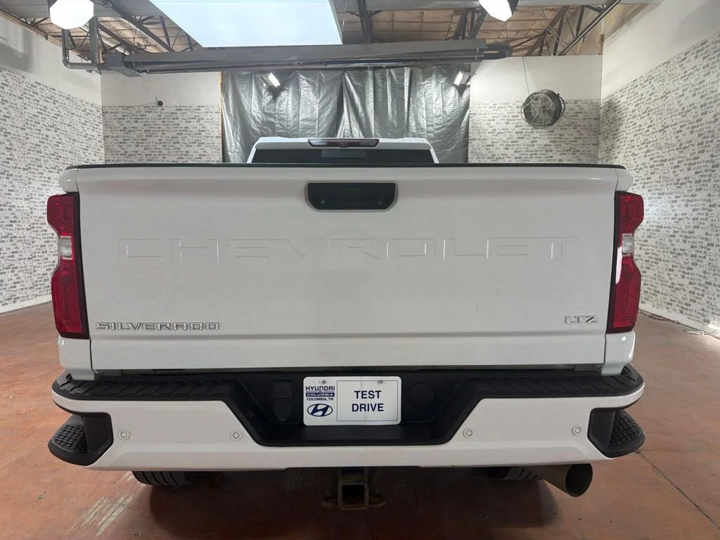 Used 2022 Summit White Chevrolet LTZ image 6