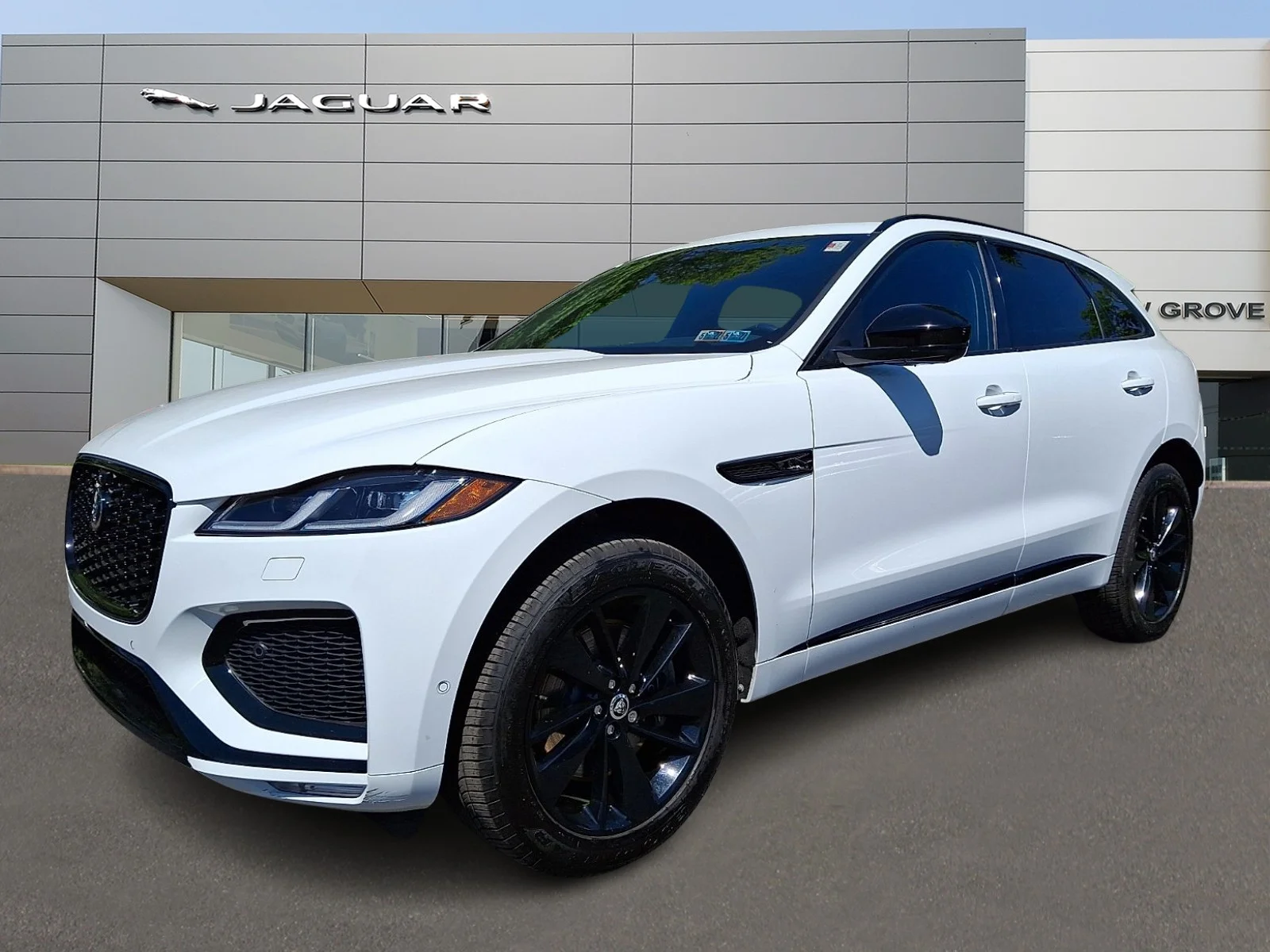 2026 Jaguar F-PACE P250 R-Dynamic S's photo
