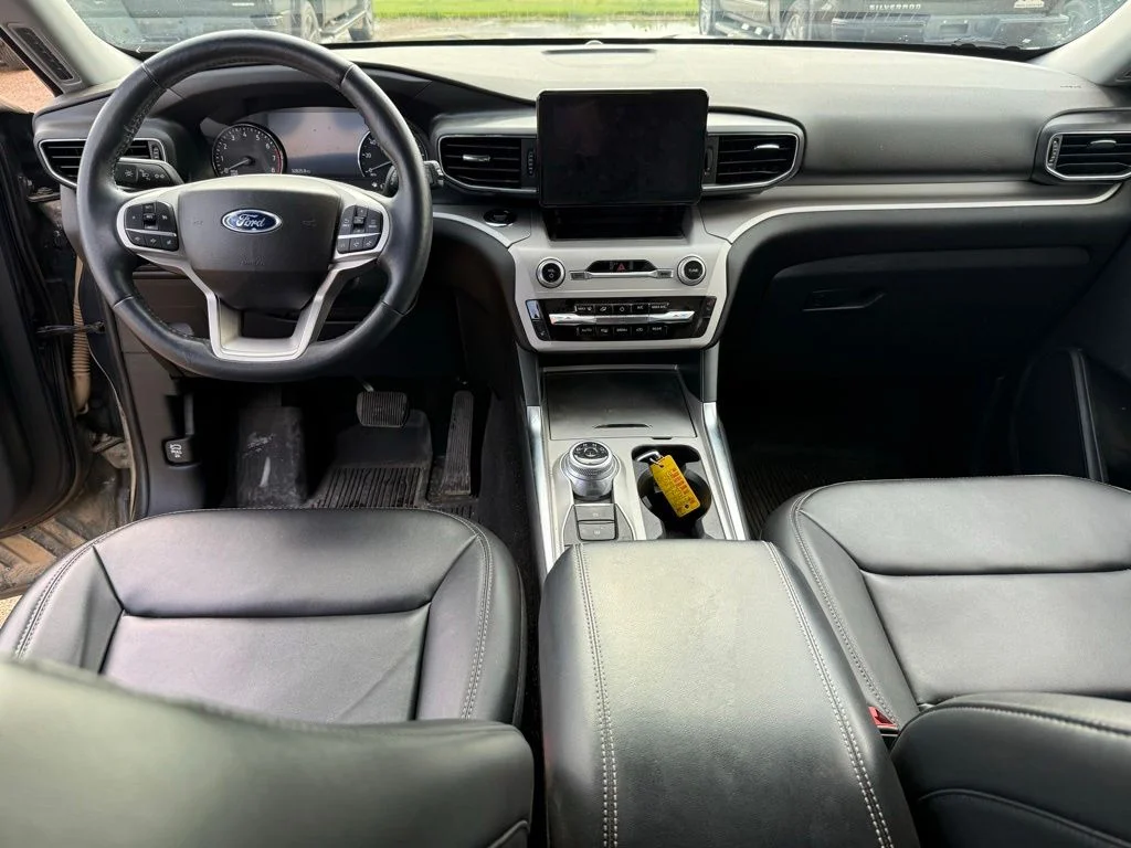Used 2023 Blue Ford XLT image 6