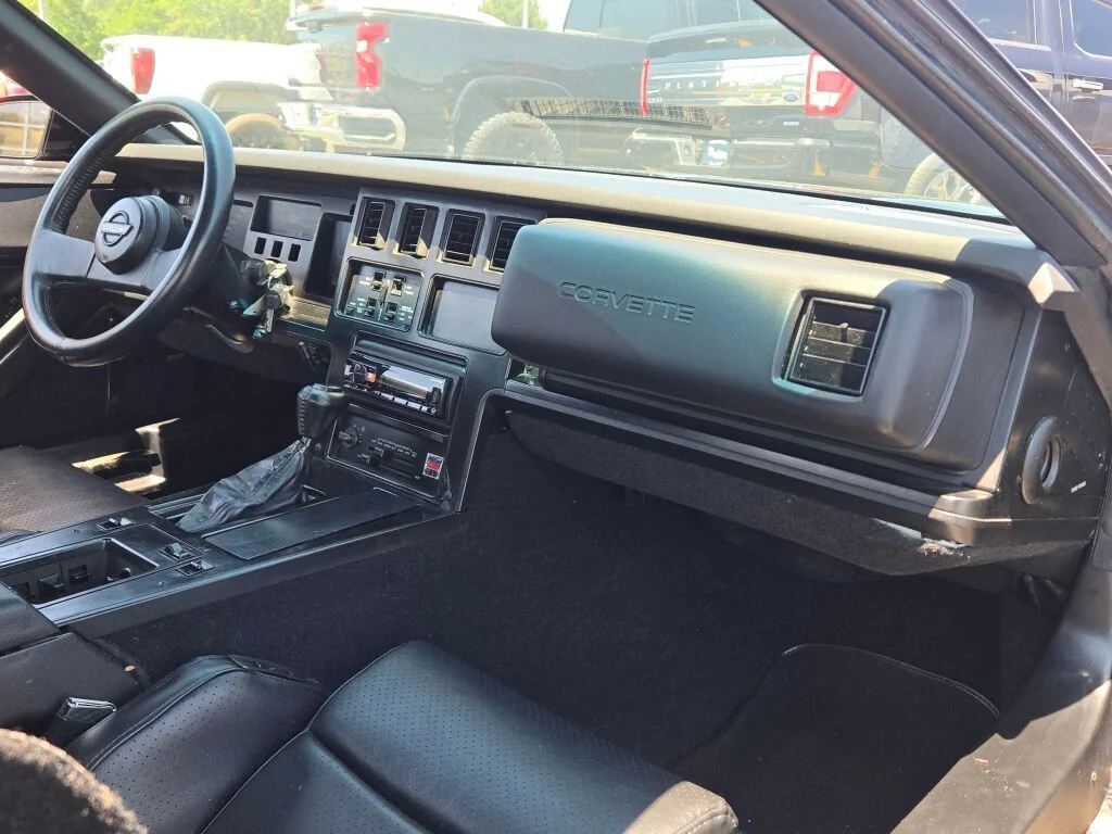 Used 1986 Black Chevrolet Base image 7