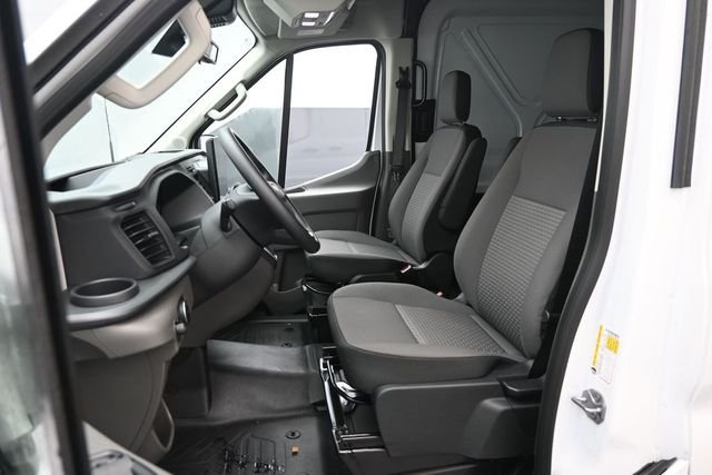 New 2026 Oxford White Ford Cargo Van image 56