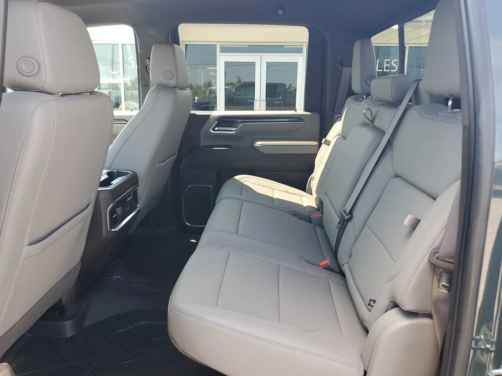Used 2025 Cypress Gray Chevrolet LTZ image 10