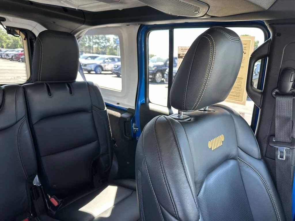 Used 2025 Blue Jeep Willys image 10