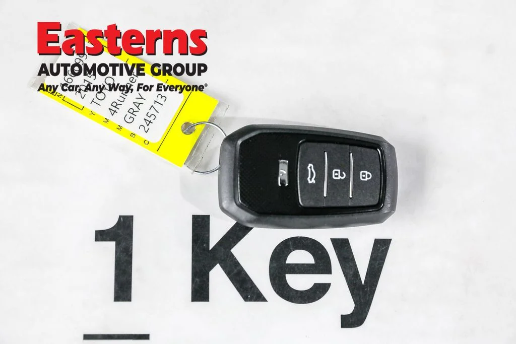 Used 2015 Gray Toyota Limited image 86