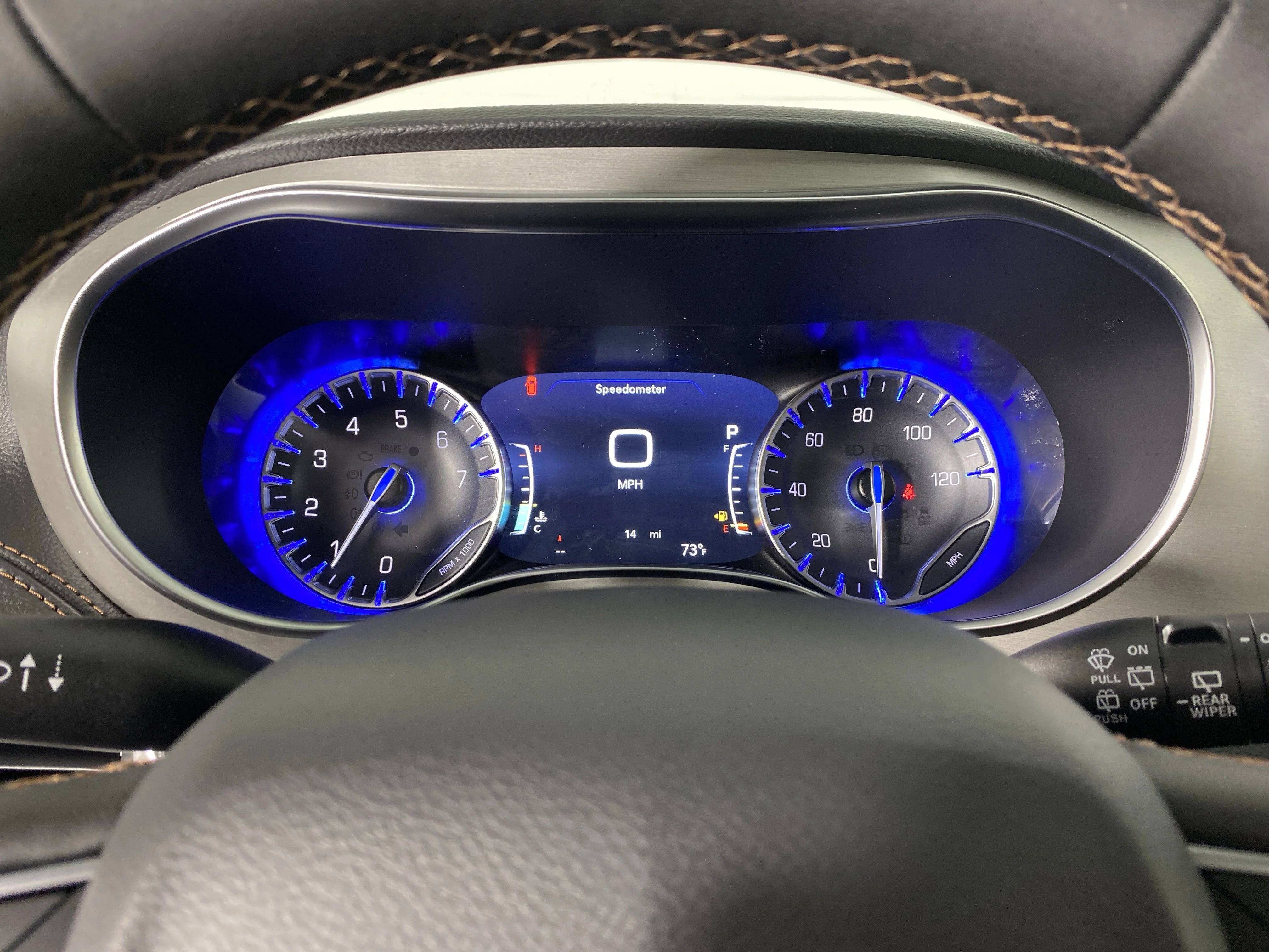 New 2026 Diamond Black Crystal Pearl-Coat Exterior Paint Chrysler Pinnacle image 18