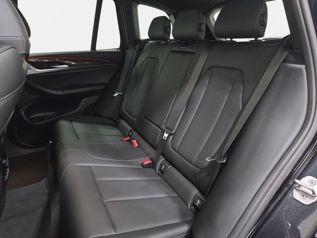 Used 2022 Black Sapphire Metallic BMW xDrive30i image 13