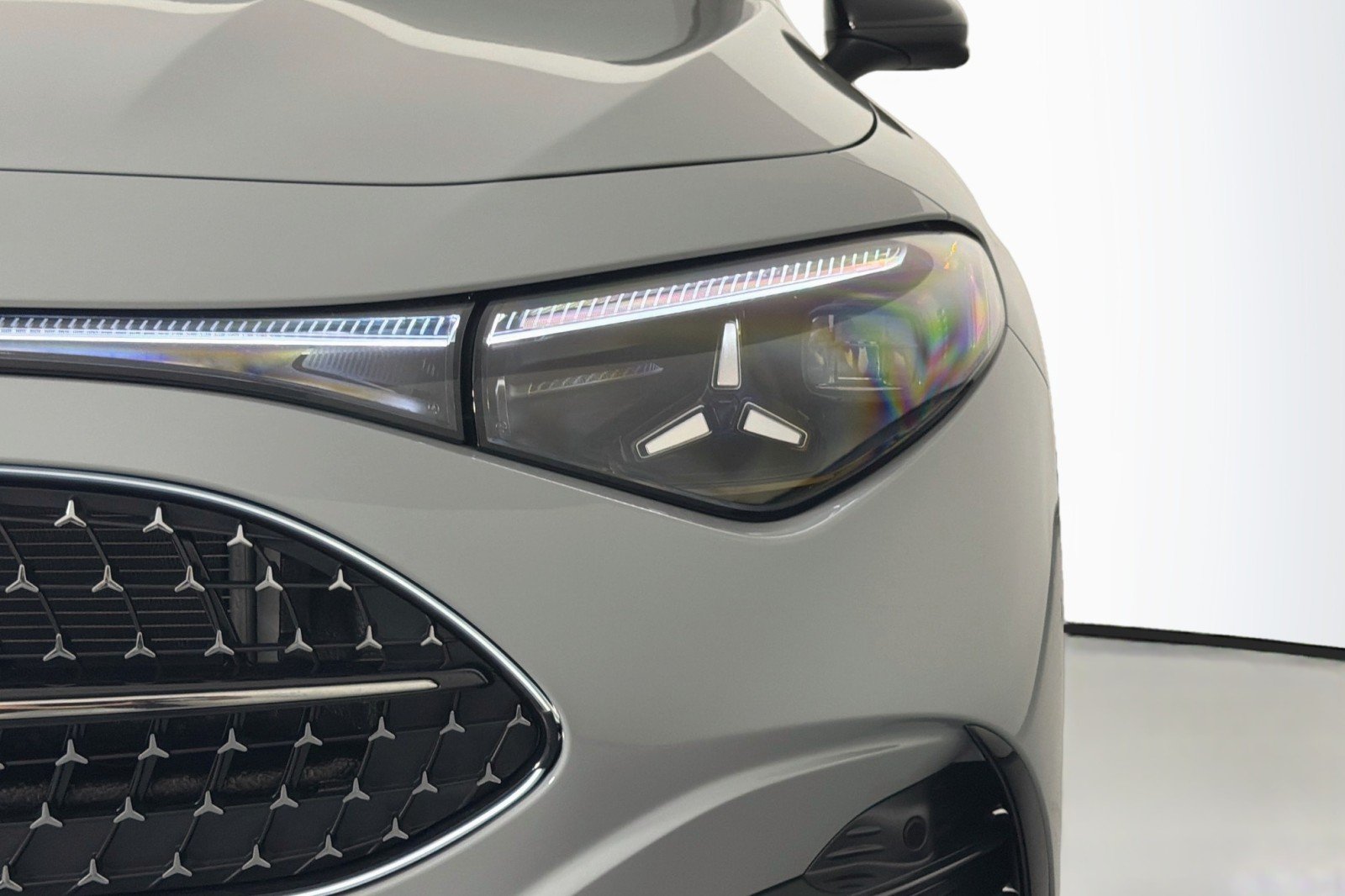New 2027 MANUFAKTUR Alpine Grey Mercedes-Benz CLA 220 Hybrid image 14
