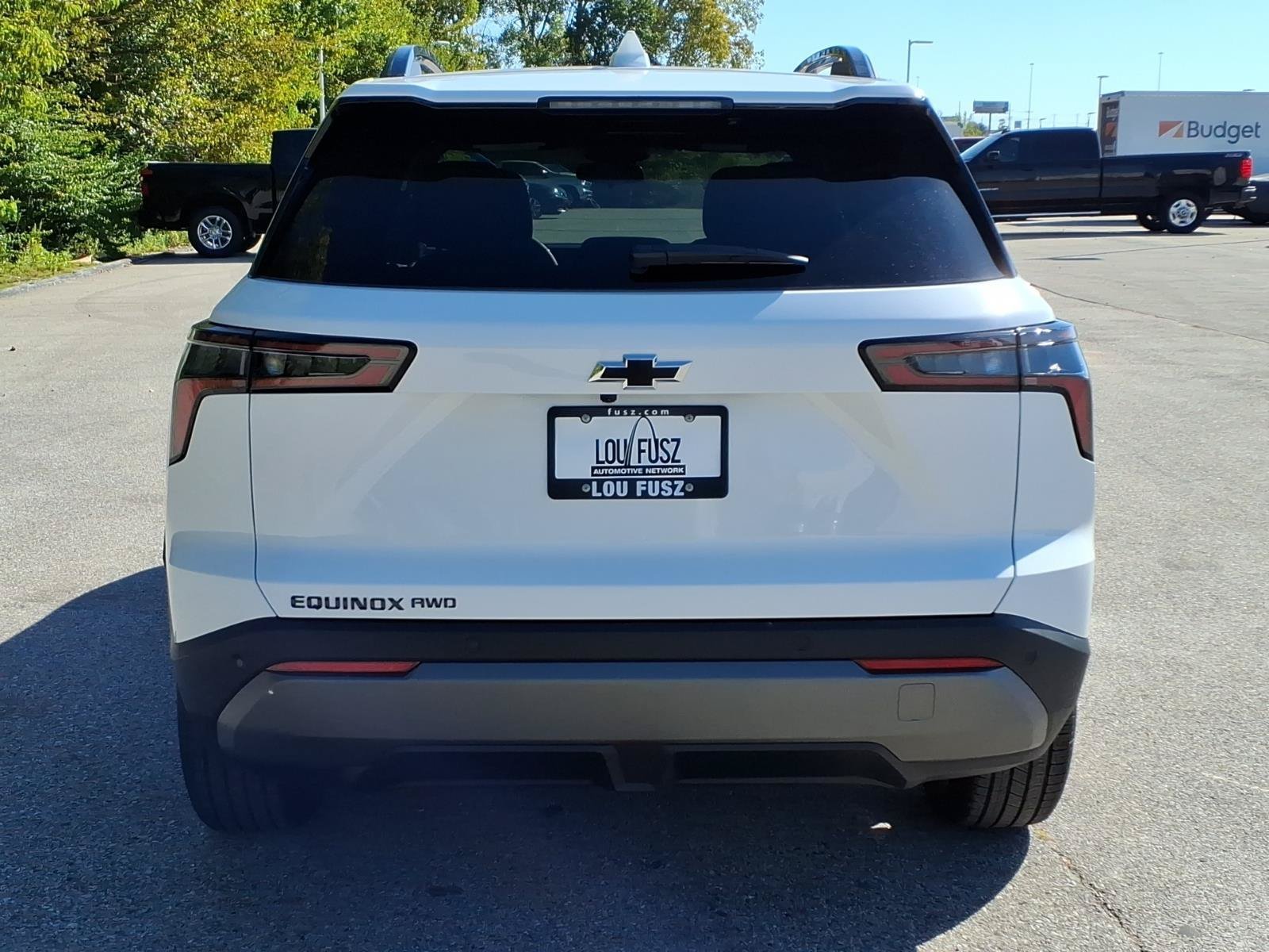 New 2027 Summit White Chevrolet LT image 18