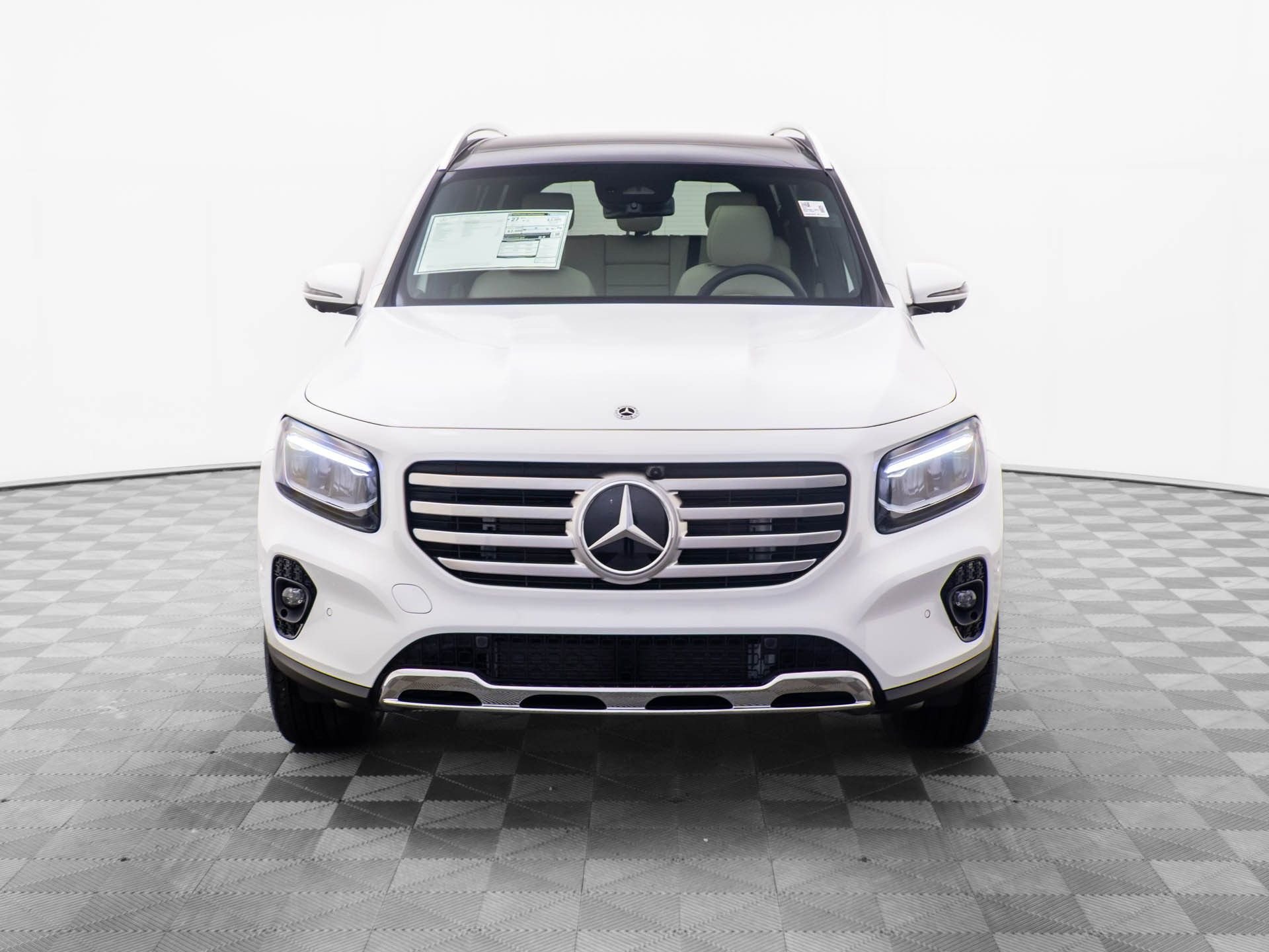 New 2026 Polar White Mercedes-Benz GLB 250 image 9