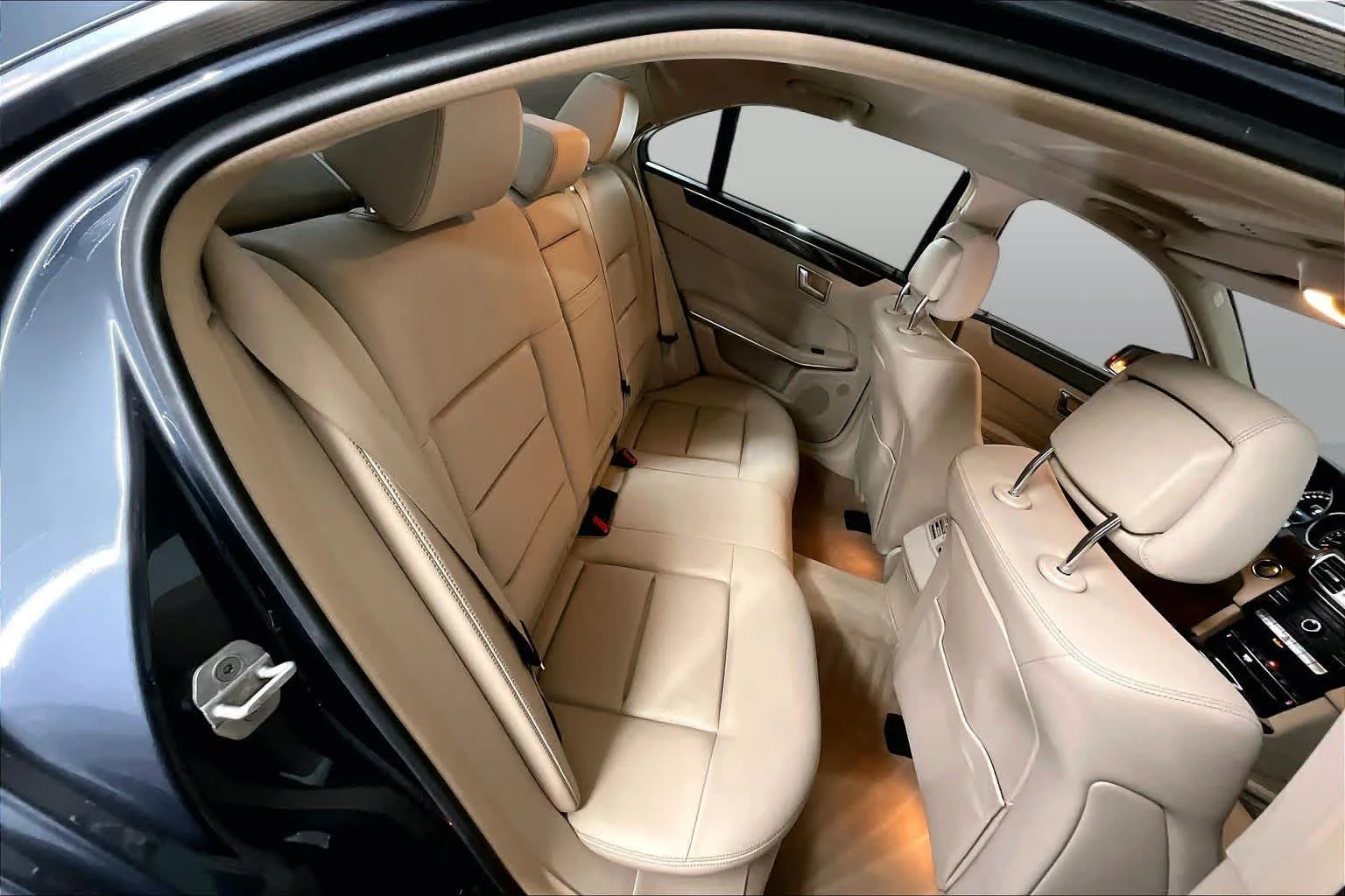 Used 2016 Steel Grey Metallic Mercedes-Benz E 350 Luxury image 20