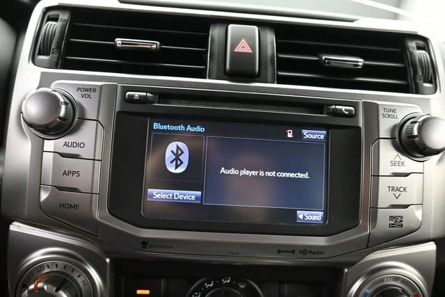 Used 2018 White Toyota SR5 image 22