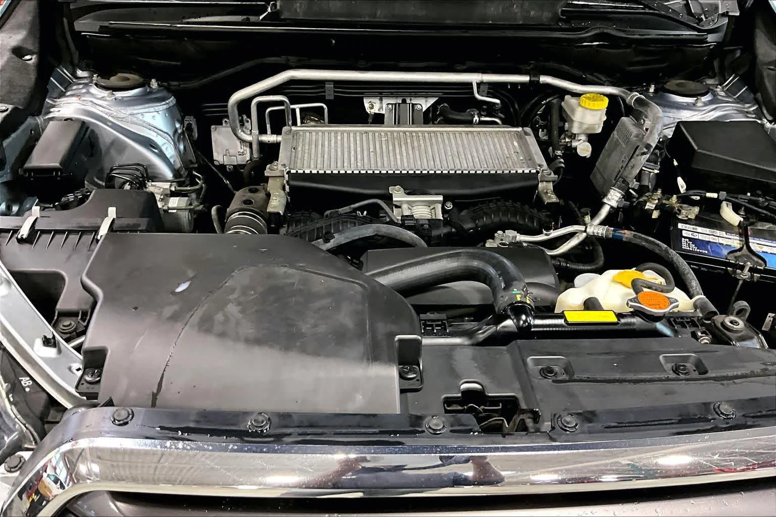 Used 2019 Ice Silver Metallic Subaru Limited image 30