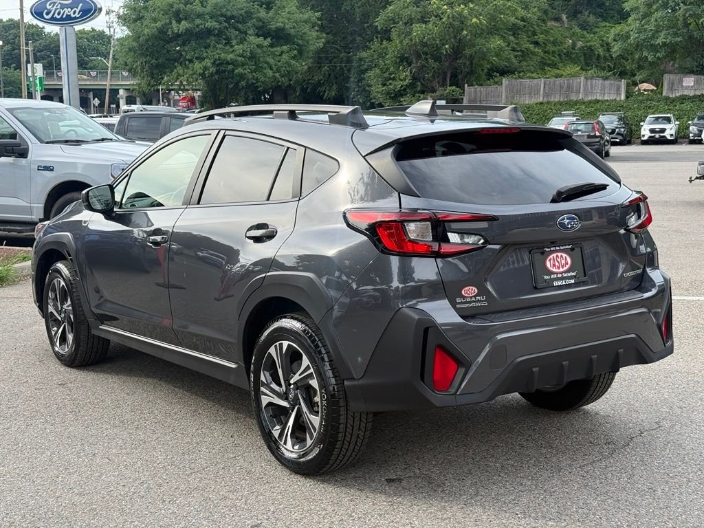 Used 2024 Magnetite Gray Pearl Subaru Premium image 8