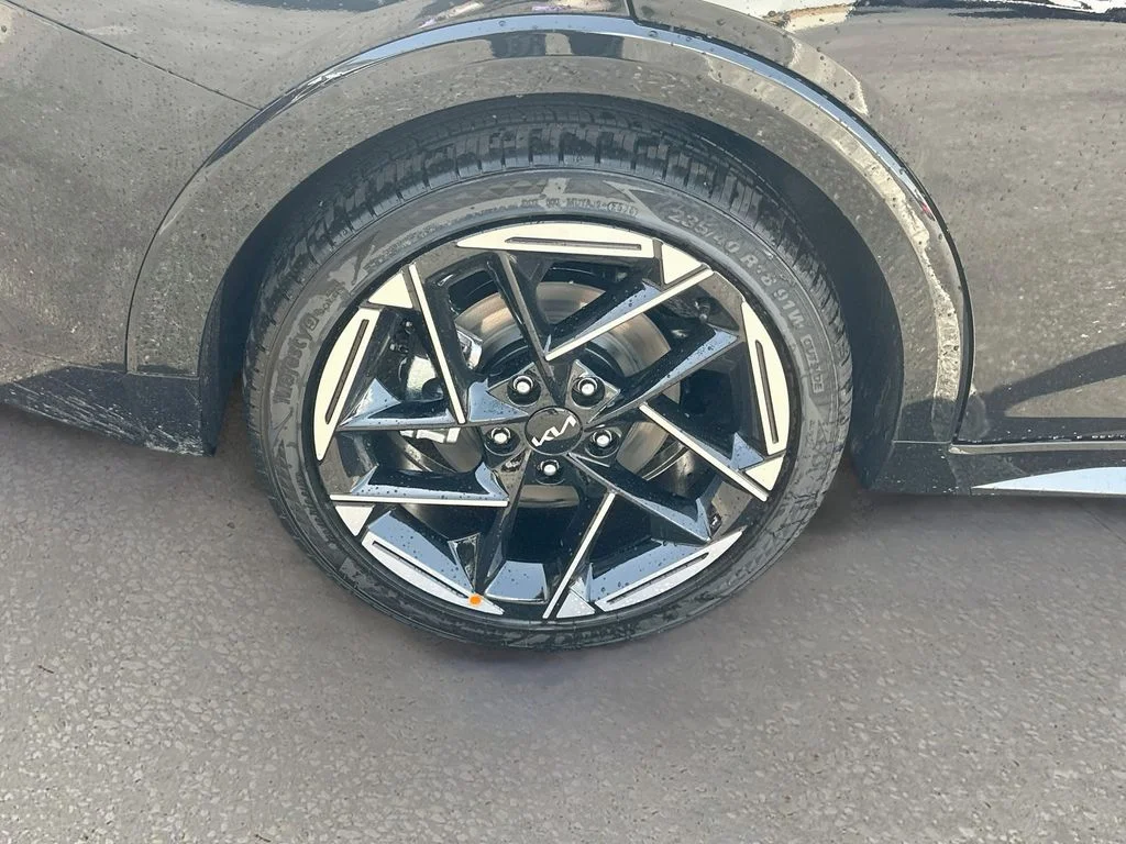 New 2026 Aurora Black Pearl Kia GT-Line image 30