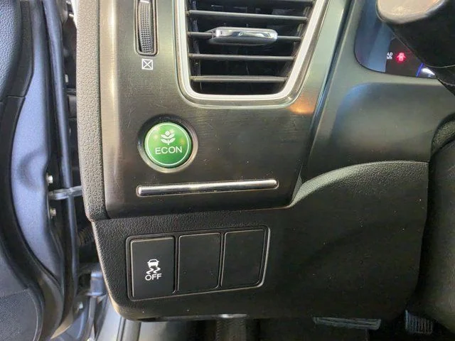 Used 2013 Green Honda EX-L image 15