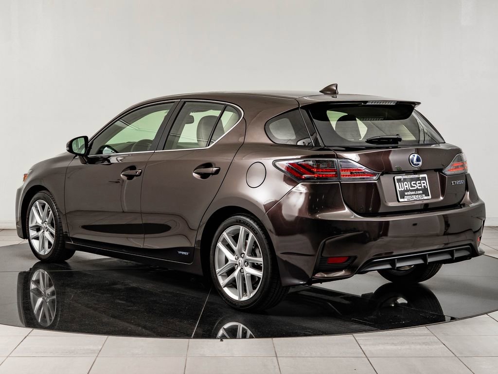 Used 2014 Pearl Lexus 200h image 6