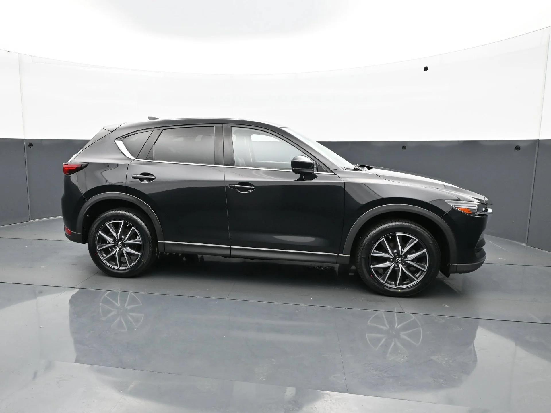 Used 2017 Jet Black Mica Mazda Grand Touring image 9